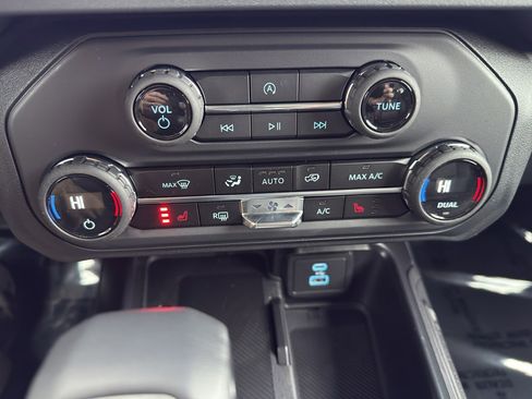 New 2025 Ford Bronco Big Bend image 27