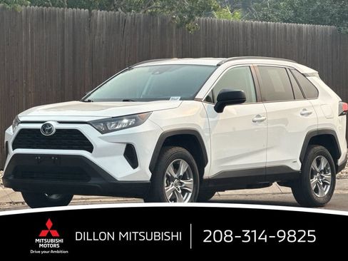 Used 2022 Toyota RAV4 LE AWD/4WD image 11