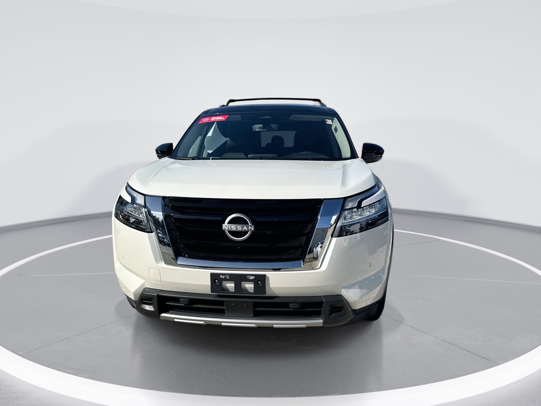 Certified 2024 Nissan Pathfinder SL FWD image 9