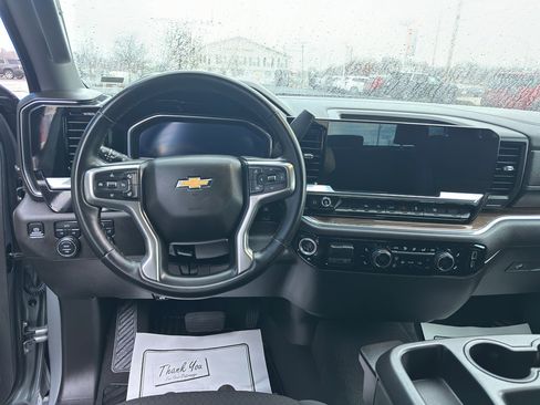 Used 2025 Chevrolet Silverado 1500 LT image 10