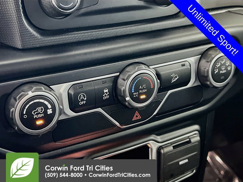 Used 2018 Jeep Wrangler Unlimited Sport AWD/4WD image 9