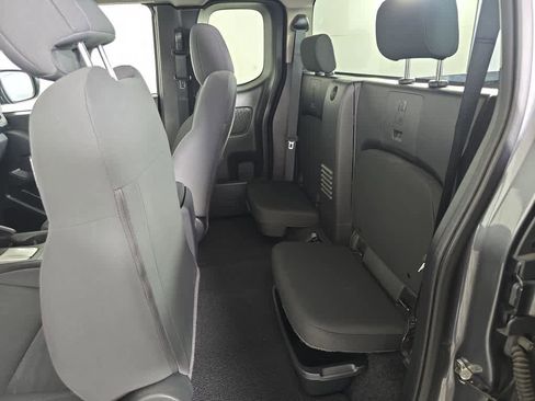 Used 2023 Nissan Frontier S w/ Technology Package image 21