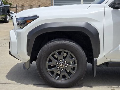 Used 2025 Toyota 4Runner SR5 RWD image 6