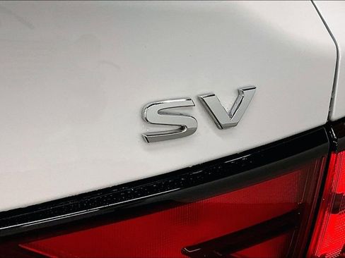 Used 2024 Nissan Sentra SV FWD image 24
