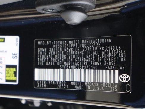 Used 2025 Toyota Corolla LE FWD image 35