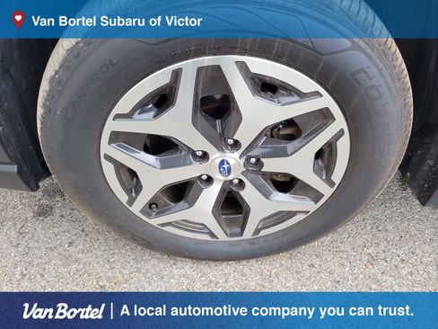 Certified 2023 Subaru Forester Premium image 9