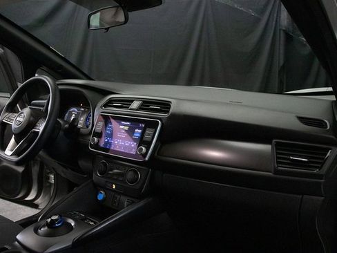 Used 2024 Nissan Leaf S image 15