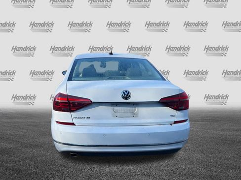 Used 2018 Volkswagen Passat 2.0T SE image 11