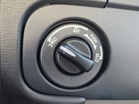 New 2026 Nissan Frontier S image 20