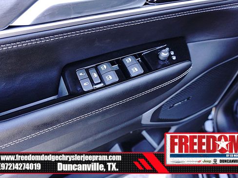 New 2025 Jeep Wagoneer L Series II image 37