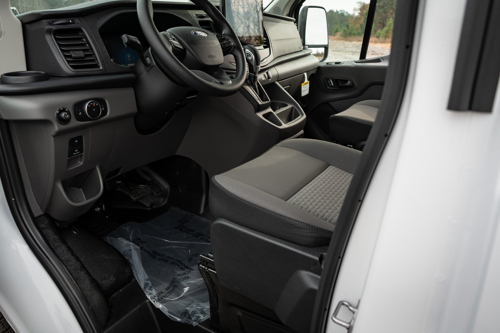 New 2026 Ford Transit 250 Low Roof w/ Upfitter Package RWD image 19