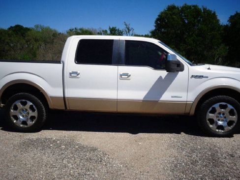 Used 2011 Ford F150 Lariat w/ Lariat Chrome Pkg RWD image 3