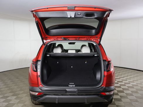 Used 2022 Hyundai Tucson Limited w/ Cargo Package AWD/4WD image 18