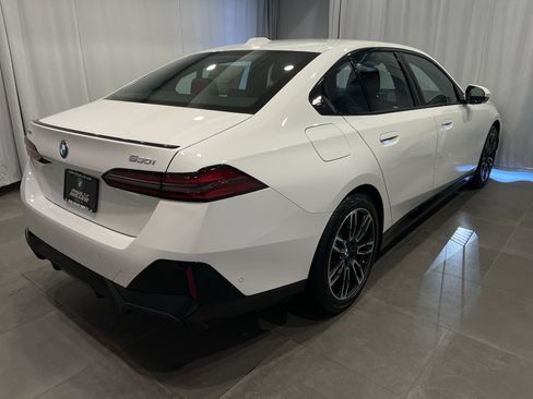 New 2026 BMW 530i xDrive AWD/4WD image 6