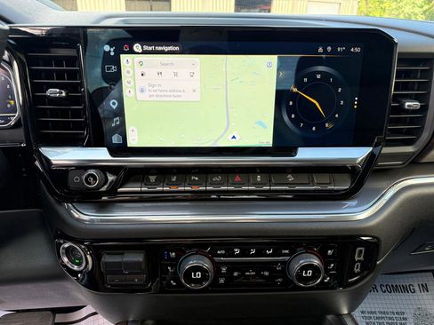 Used 2024 Chevrolet Silverado 2500 High Country w/ Technology Package image 15