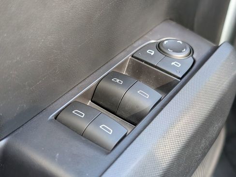 Used 2023 Chevrolet Colorado LT w/ LT Convenience Package image 23