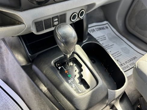 Used 2014 Toyota Tacoma 2WD Regular Cab image 14