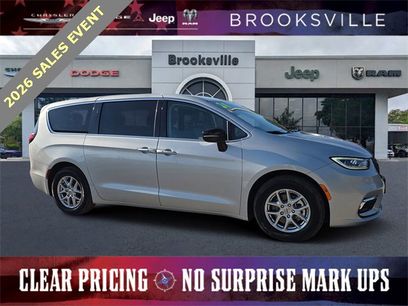 Certified 2024 Chrysler Pacifica Touring-L