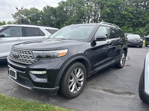 Used 2020 Ford Explorer Limited AWD/4WD image 2