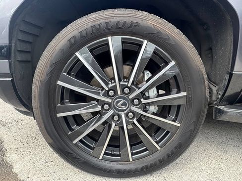Used 2024 Lexus GX 550 AWD/4WD image 34