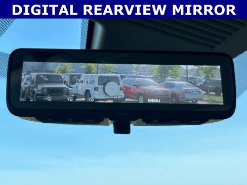 Used 2019 Nissan Armada Platinum w/ Captain's Chairs Package RWD image 17