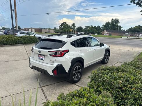 Used 2024 Subaru Crosstrek 2.0i Premium AWD/4WD image 7