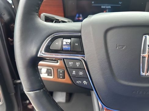 Used 2024 Lincoln Navigator L Reserve image 30