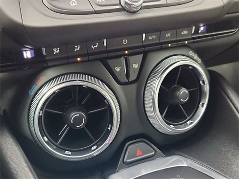 Used 2021 Chevrolet Camaro LT w/ Technology Package image 22