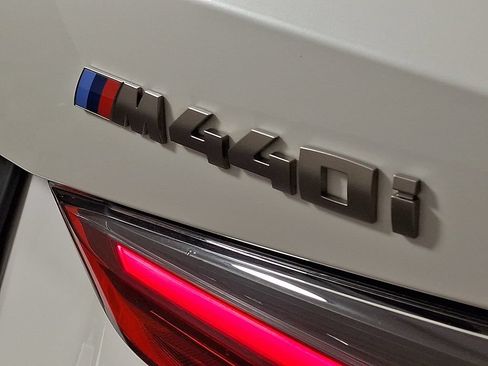 Used 2024 BMW 440i xDrive Convertible AWD/4WD image 31