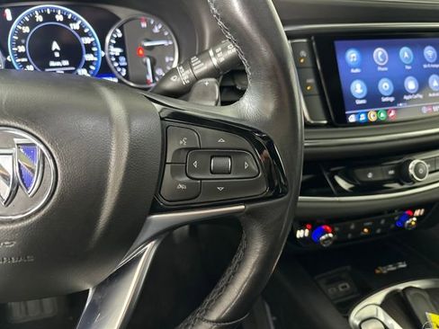 Used 2022 Buick Enclave Avenir image 16