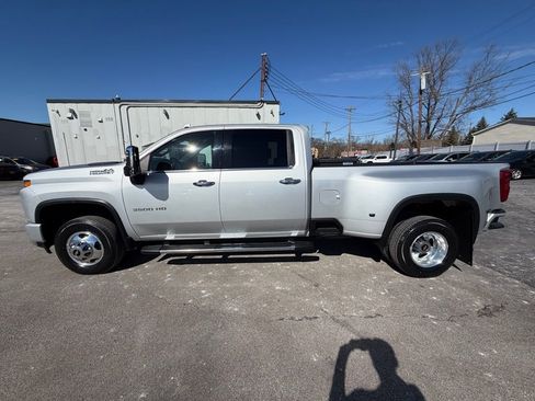 Used 2021 Chevrolet Silverado 3500 High Country image 30