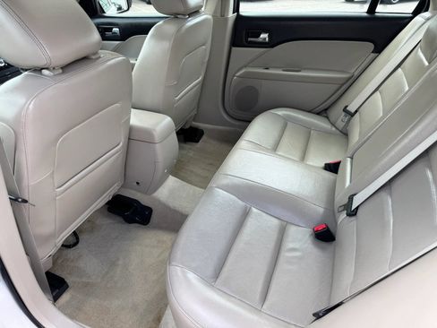 Used 2009 Ford Fusion SEL FWD image 17