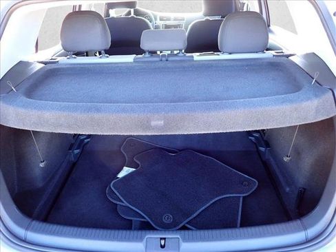 Used 2015 Volkswagen e-Golf Limited Edition image 8