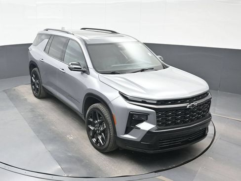 Used 2024 Chevrolet Traverse RS w/ LPO, Floor Liner Package AWD/4WD image 24