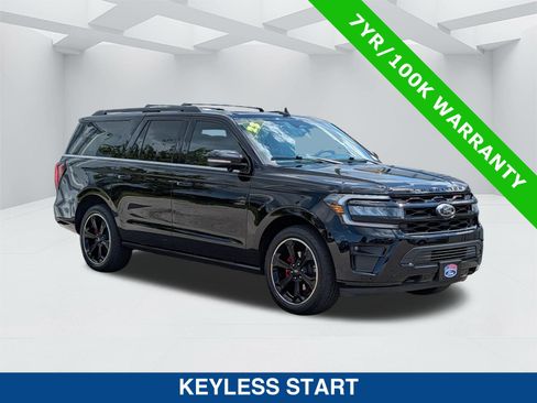 Certified 2023 Ford Expedition Max Limited AWD/4WD image 3