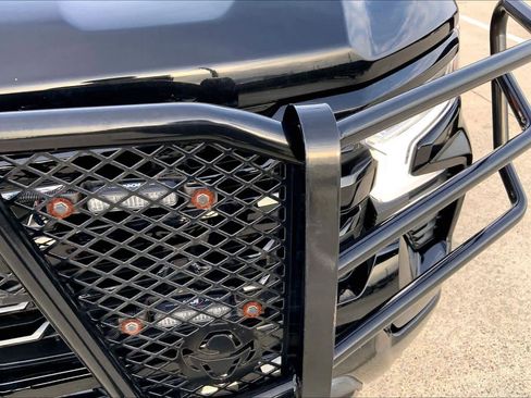 Used 2023 Chevrolet Silverado 1500 LT Trail Boss w/ LT Trail Boss Premium Package AWD/4WD image 30