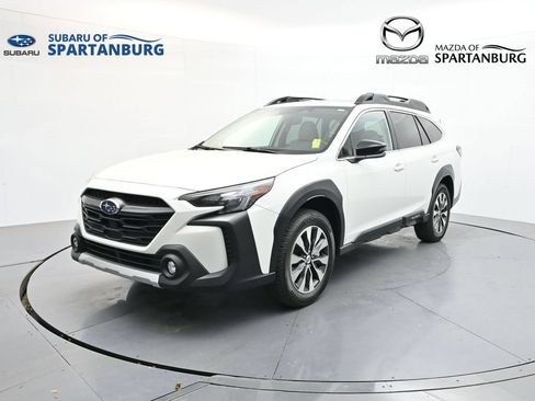 Certified 2025 Subaru Outback Limited AWD/4WD image 3