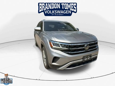 Used 2023 Volkswagen Atlas Cross Sport SE FWD image 2