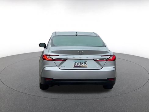 Used 2025 Toyota Camry LE image 12