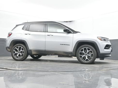 Used 2025 Jeep Compass Limited AWD/4WD image 53