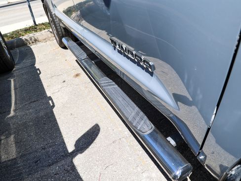 Used 2020 Toyota Tundra SR5 w/ SR5 Leather Package image 12