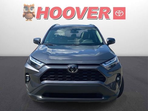 Used 2025 Toyota RAV4 XLE Premium FWD image 6