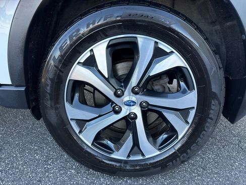 Used 2021 Subaru Outback Touring w/ Popular Package #2 image 9