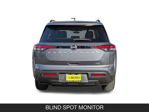 Used 2025 Nissan Pathfinder SV AWD/4WD image 9