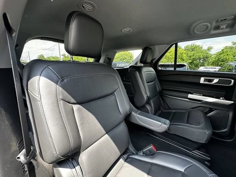 Certified 2023 Ford Explorer XLT w/ Equipment Group 202A AWD/4WD image 37