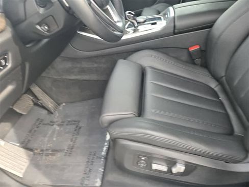 Used 2022 BMW X5 sDrive40i w/ Premium Package image 17