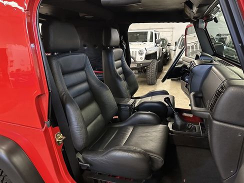 Used 2006 Jeep Wrangler X image 28