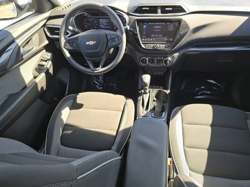 Used 2022 Chevrolet TrailBlazer LT w/ Convenience Package image 30