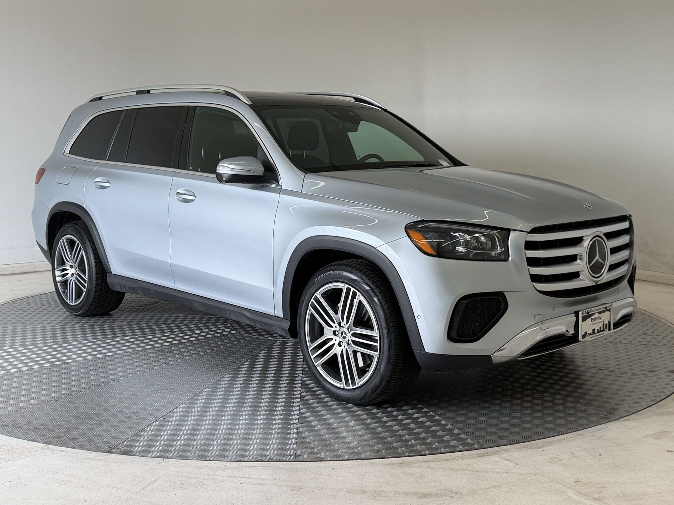 Used 2025 Mercedes-Benz GLS 450 4MATIC image 7