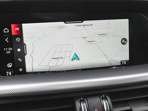 Used 2024 Alfa Romeo Stelvio Ti image 19